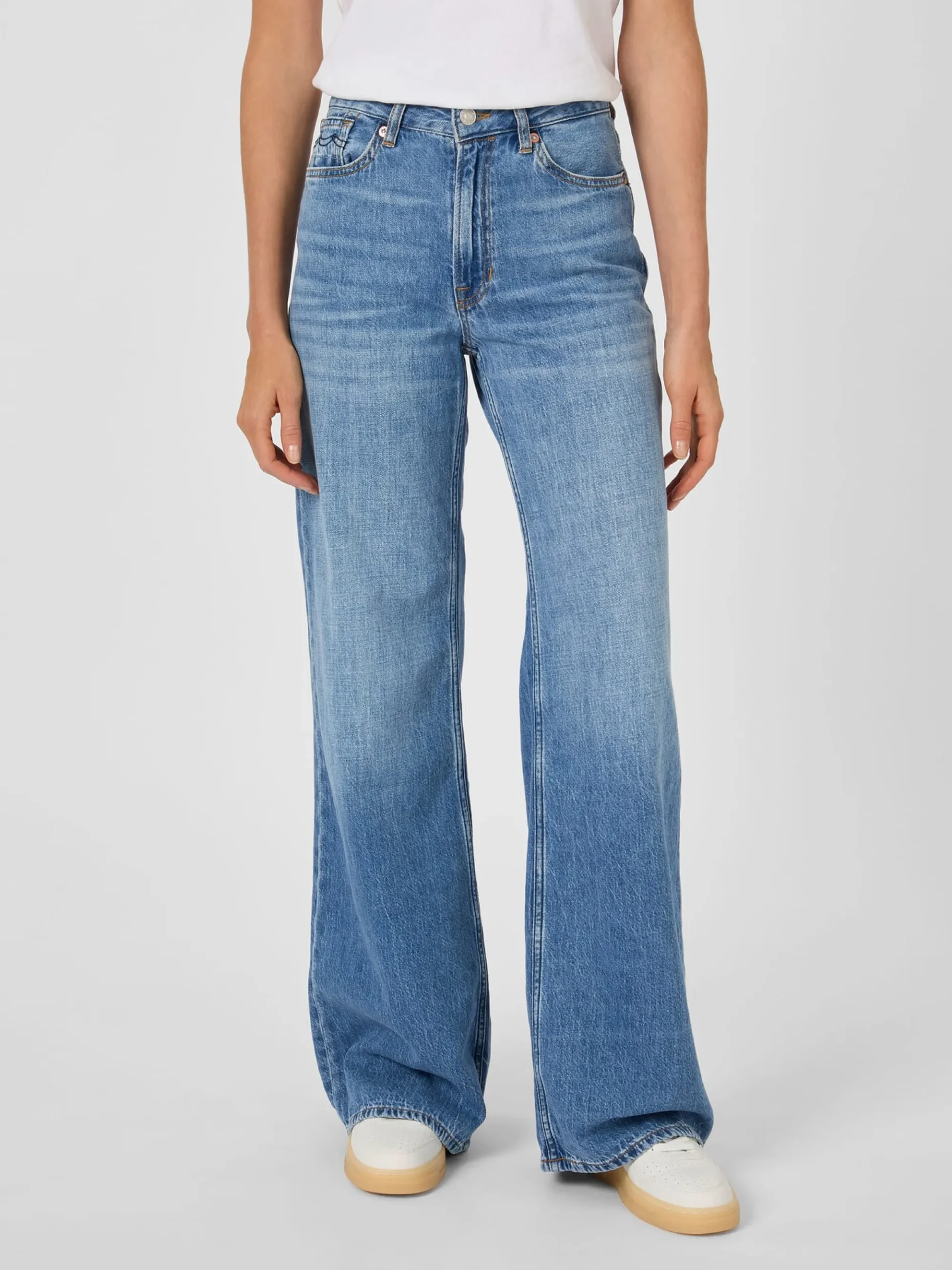 Hosen|Jeans * Kings of Indigo Damenjeans Flared Mittelblau