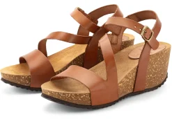 Sandalen|Freizeitschuhe * Grand Step Shoes Damensandale Keilabsatz Cognac