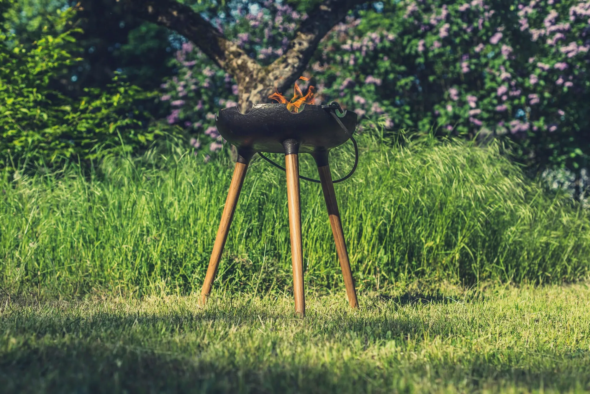 Gartenküche & Grills * Yron Dreibeingrill Gusseisen