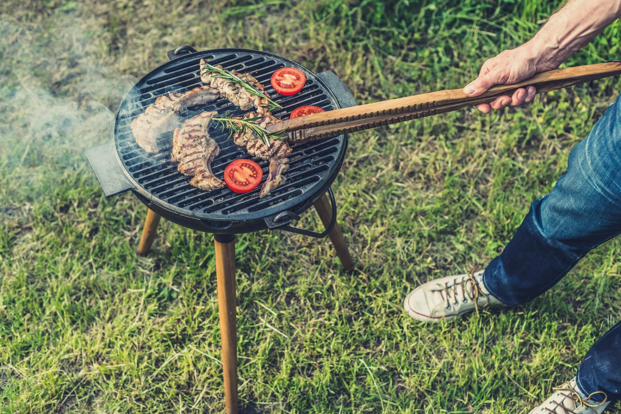 Gartenküche & Grills * Yron Dreibeingrill Gusseisen