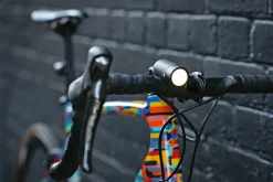 Fahrradzubehör * Front- und Rückleuchte Plug STVZO