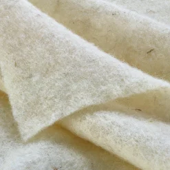 Pflanzenschutz * Tobias Tumfart Frostschutzvlies Schafwolle