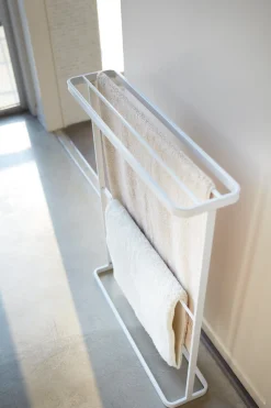 Wäschepflege|Badaccessoires * Yamazaki Handtuchhalter Tower Weiß