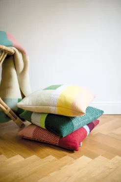Decken * Røros Tweed Lammwolldecke Bauhausstil Pastell