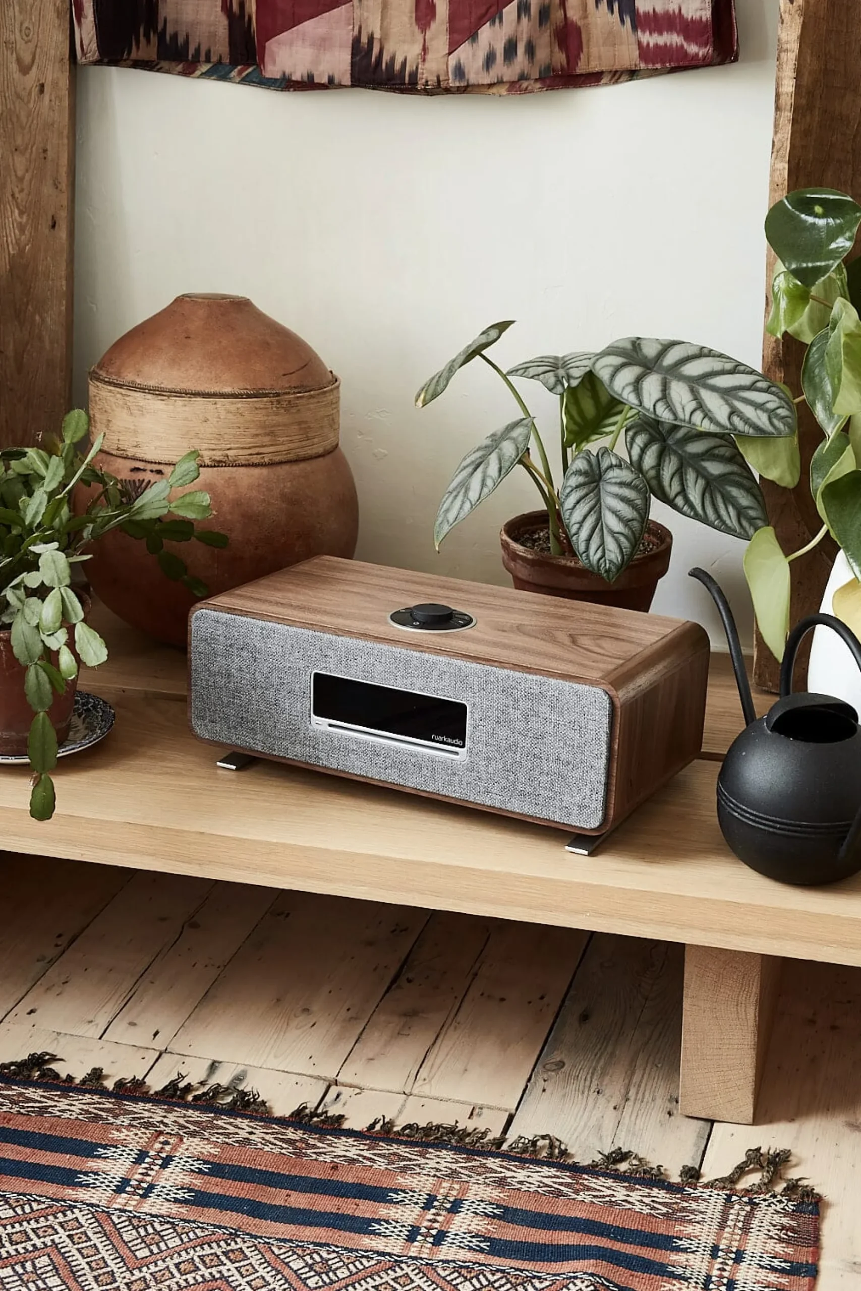 Wecker|Stereophonie * Ruark Audio Tisch-Stereoanlage R3S Nussbaum