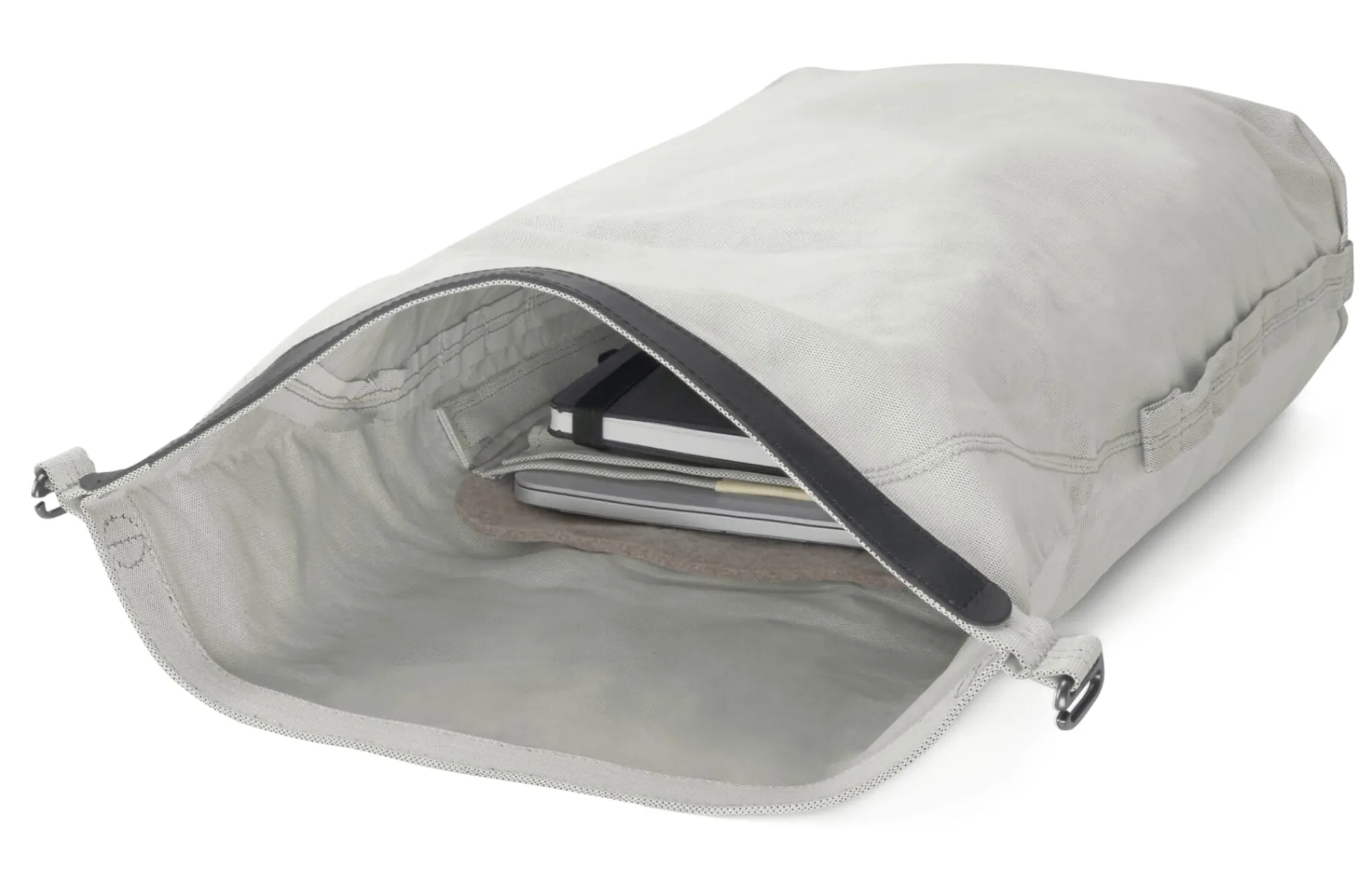 Reisetaschen * QWSTION Rucksack Roll Pack Bananatex Grau