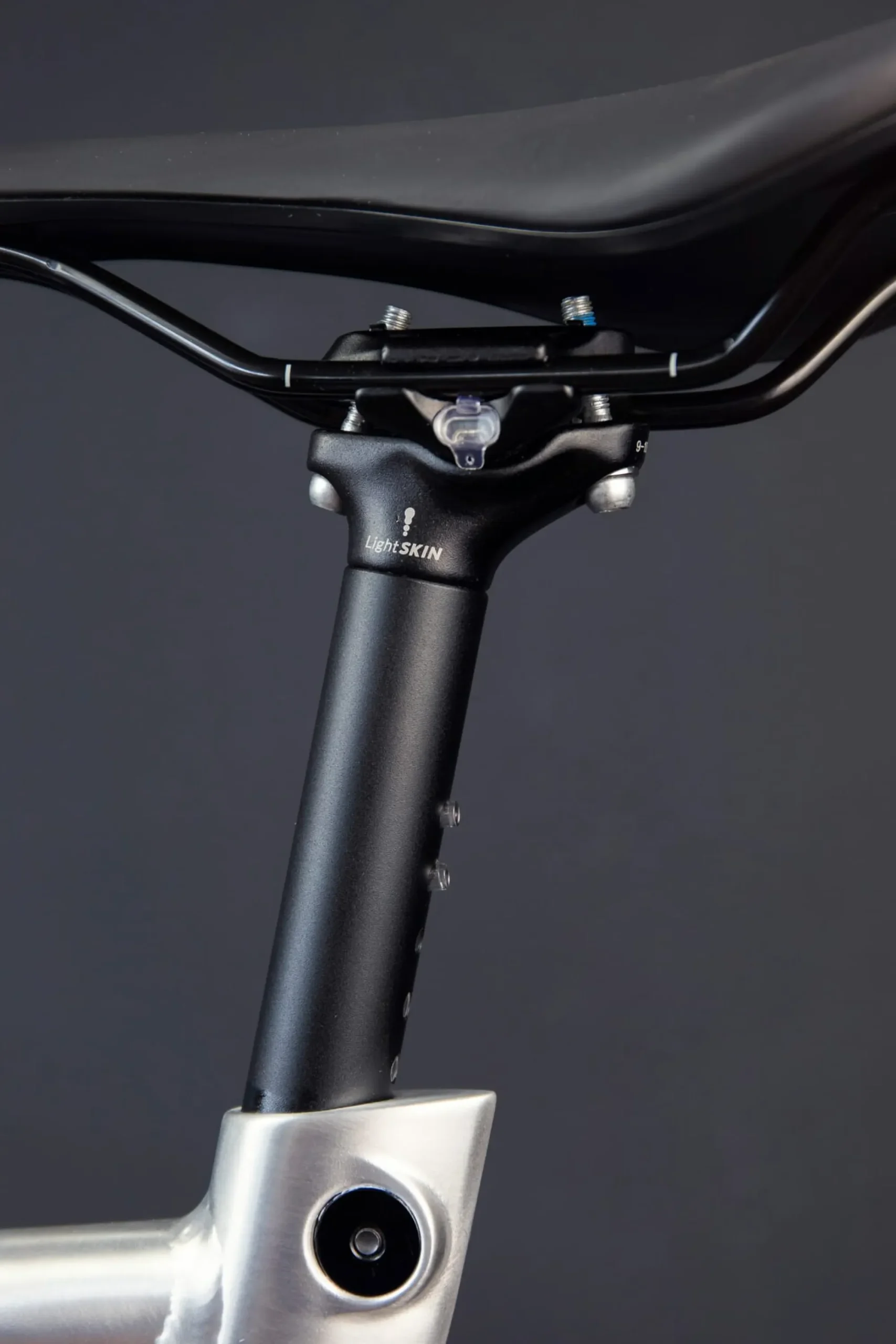 Fahrradzubehör * Sattelstütze LightSkin, StVZO Schwarz