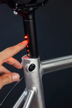 Fahrradzubehör * Sattelstütze LightSkin, StVZO Schwarz