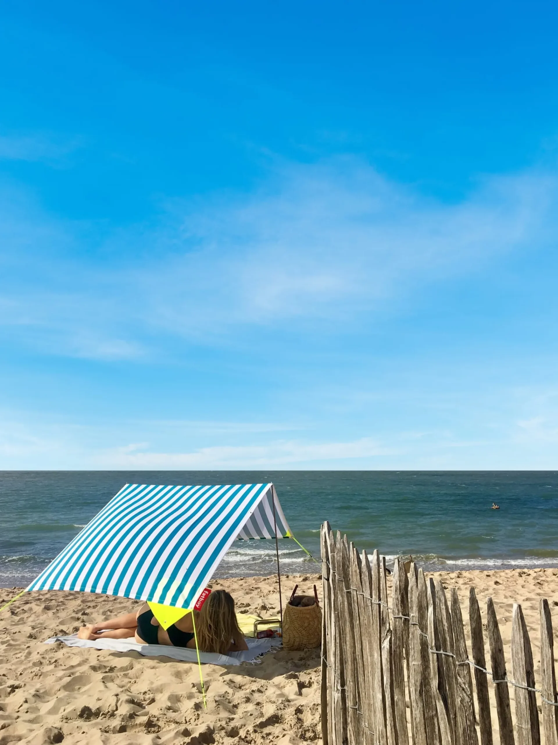Sonnenschirme & -Segel * fatboy Strandzelt Miasun Blau
