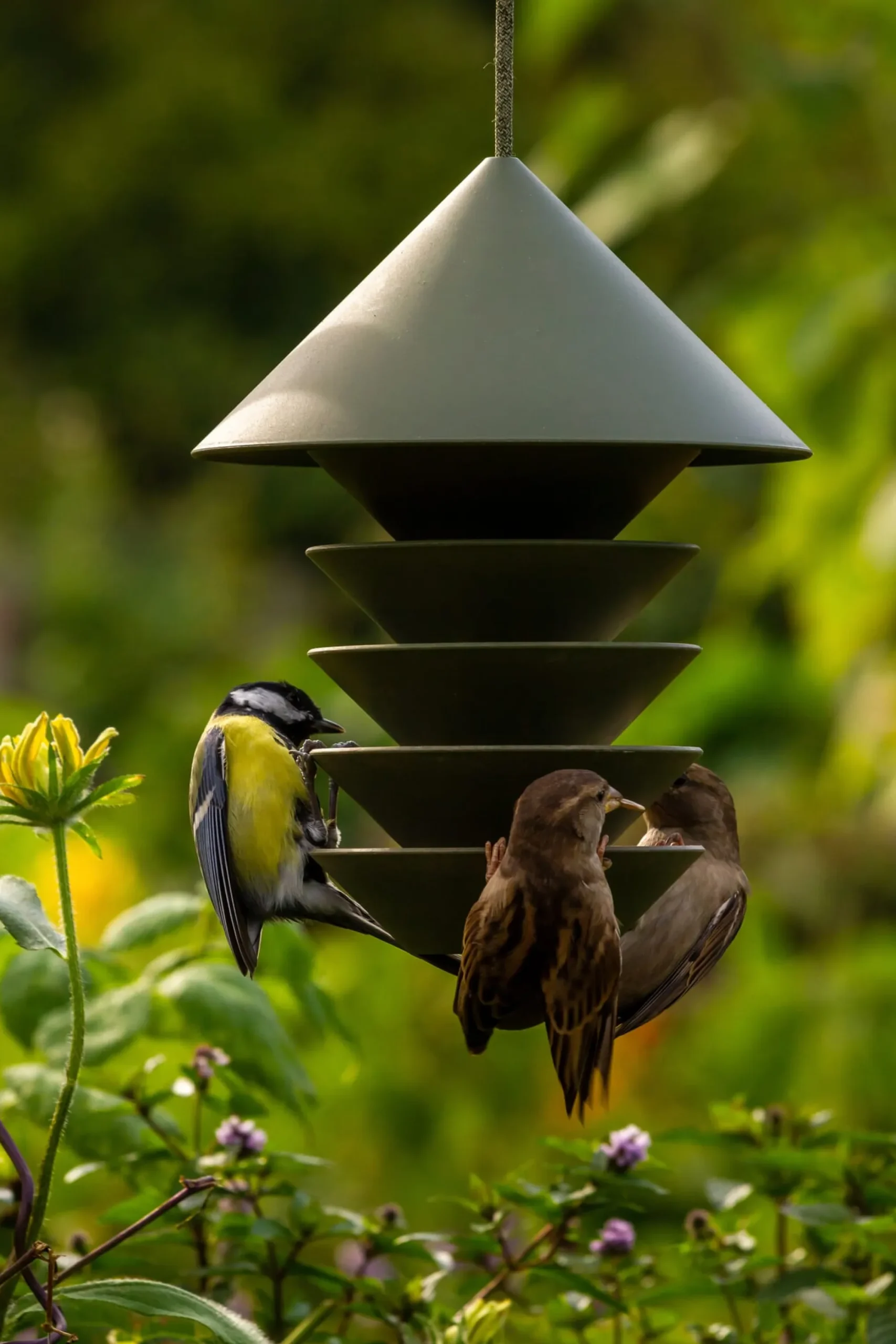 Nist- & Futterplätze * Vogelfutterspender Bird Silo Grün