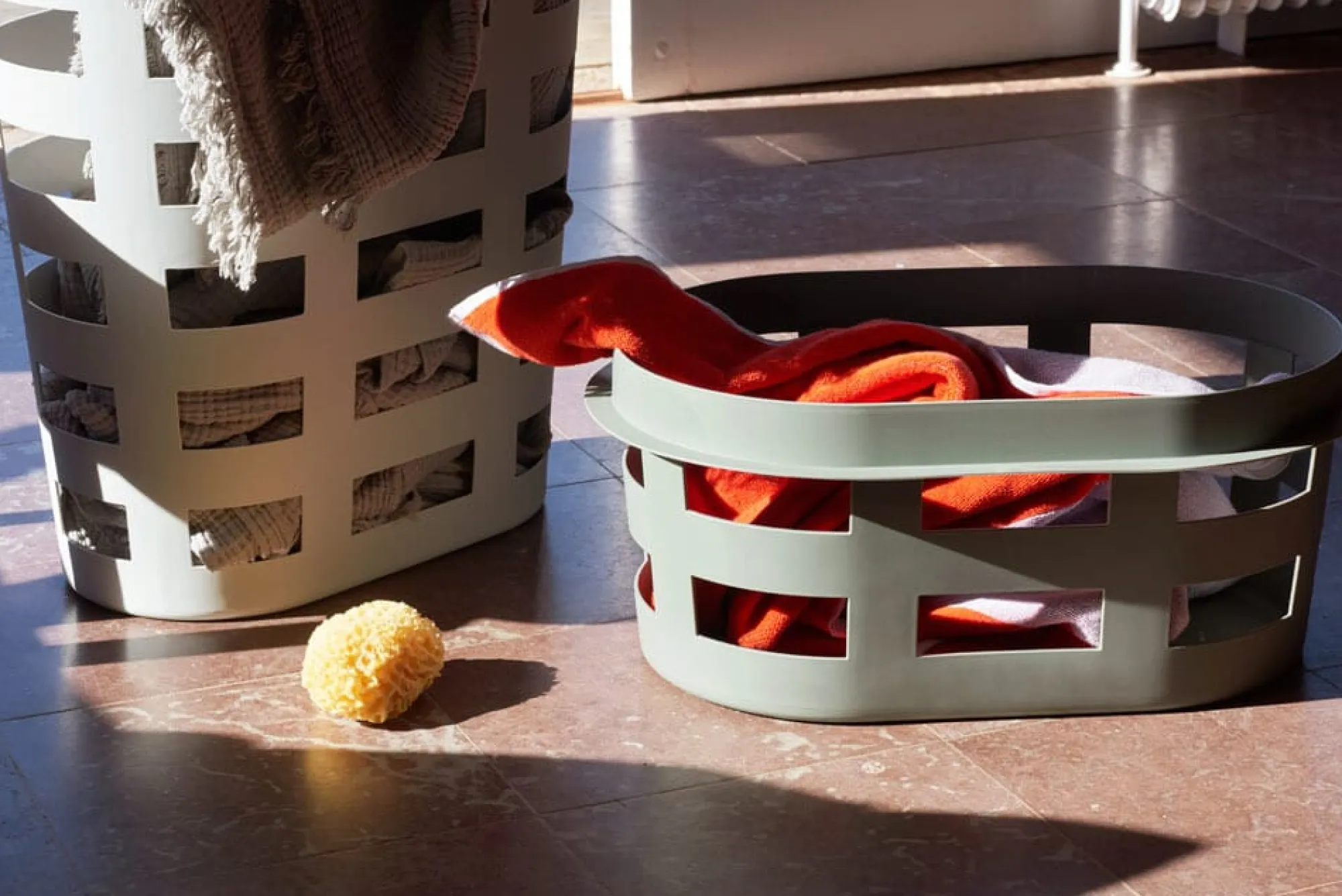 Wäschepflege|Badaccessoires * HAY Wäschekorb Laundry Basket, klein Hellgrau
